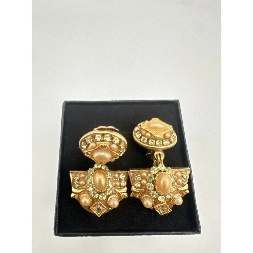 Michal Logan Vintage Clip On Earrings Gold Tone Byzantine Style